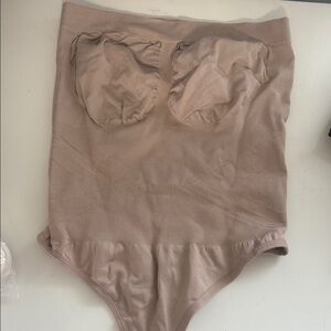Seamless High-Waist Shapewear in Tan
